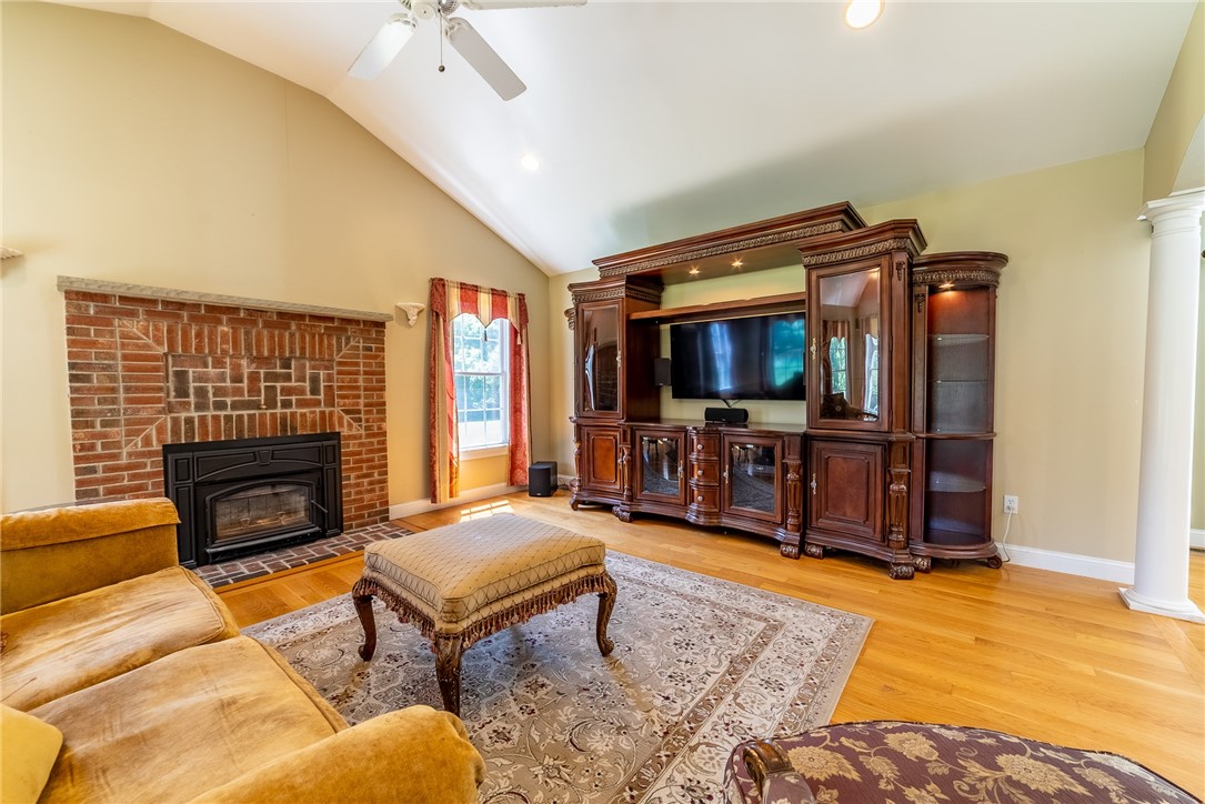 51 Pine Swamp Road Cumberland, RI 02895 - Photo 12 of 46