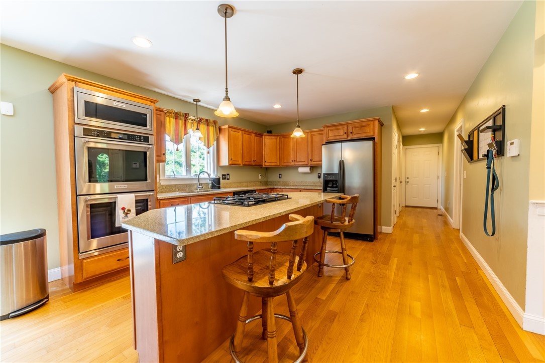 51 Pine Swamp Road Cumberland, RI 02895 - Photo 8 of 46