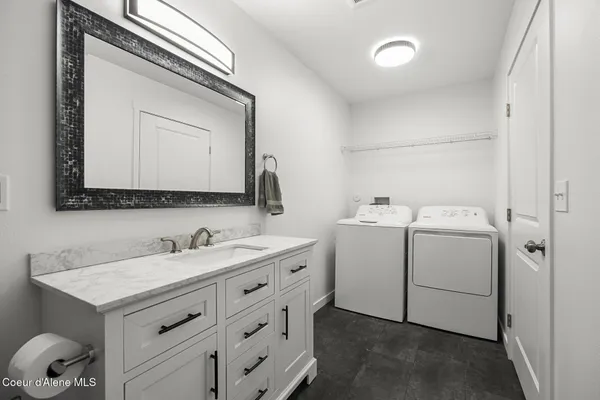 $325,000 | 140 Railroad Avenue, Unit 4, Kellogg, ID 83837