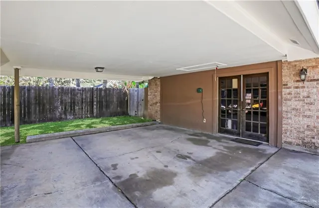 $292,000 | 1301 East Pecan Avenue, Pharr, TX 78577