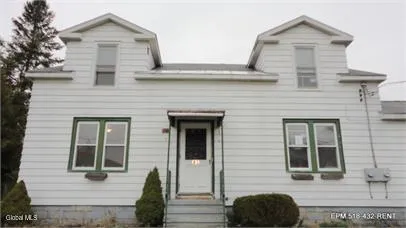 $1,595 | 63 Wellington Avenue, Unit 2, Albany, NY 12203