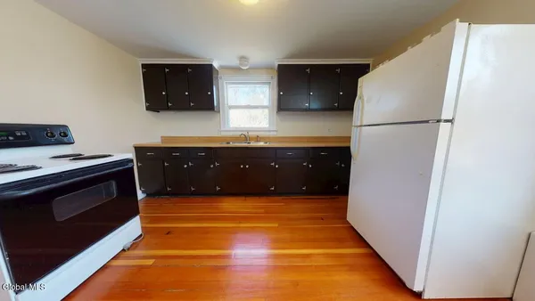 $1,595 | 63 Wellington Avenue, Unit 2, Albany, NY 12203