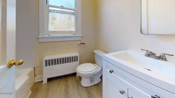 $1,595 | 63 Wellington Avenue, Unit 2, Albany, NY 12203