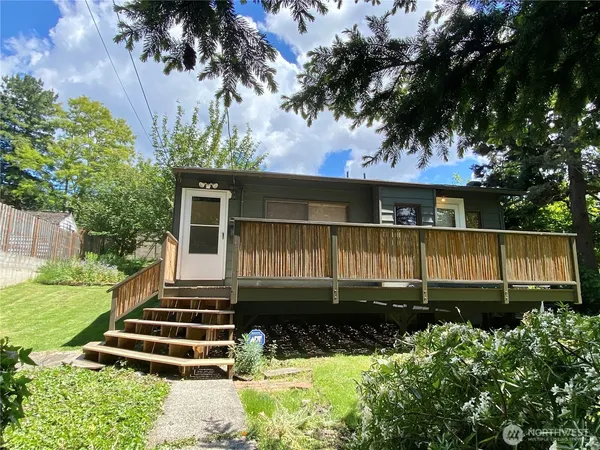 $2,650 | 3212 13th Avenue South, Seattle, WA 98144