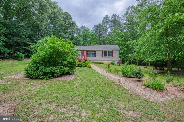 $327,000 | 256 Pierce Crk Landing, Montross, VA 22520