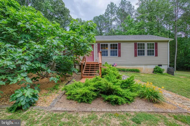 $327,000 | 256 Pierce Crk Landing, Montross, VA 22520