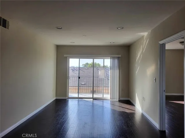 $2,900 | 13190 Bromont Avenue, Unit 315, Sylmar, CA 91342