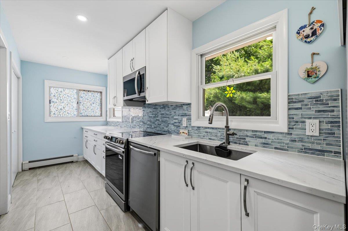 512 Farm Ranch Road East Bethpage, NY 11714 - Photo 8 of 23
