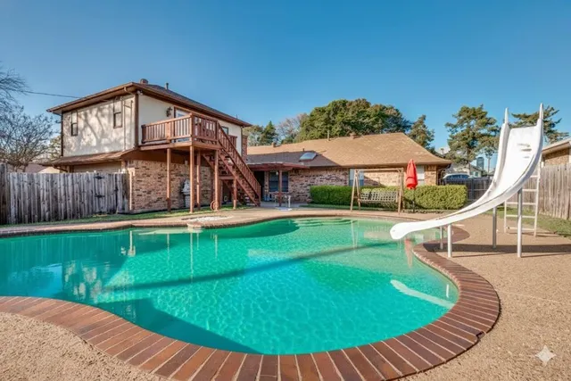 $380,000 | 322 Meadowlark Lane, Duncanville, TX 75137