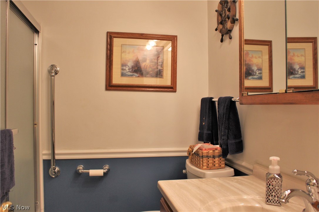 13942 Sheldon Road Brook Park, OH 44142 - Photo 12 of 26 Gallery Image 12
