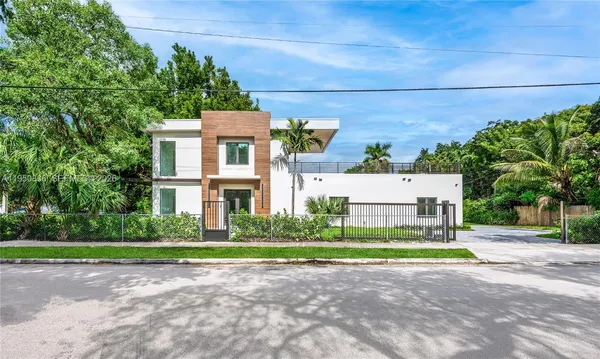 $2,999,900 | 101 Southwest 25th Road, Miami, FL 33129