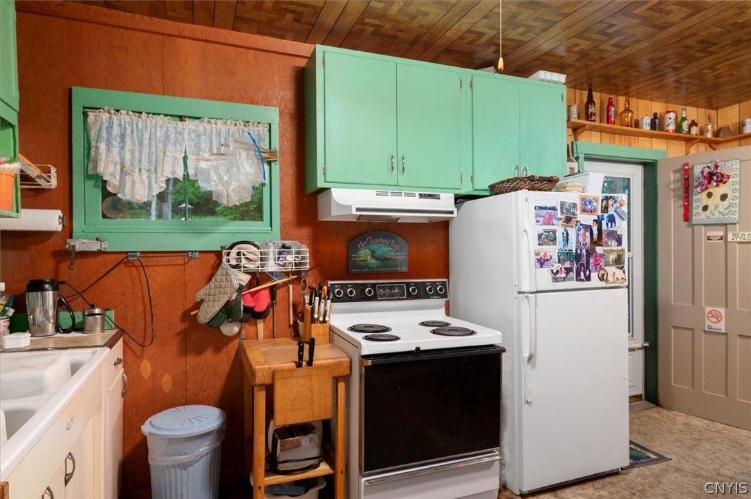 192 Hollywood Road Webb, NY 13420 - Photo 25 of 43