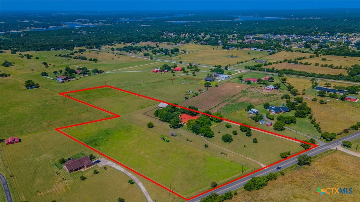 10941 Moffat Road Temple, TX 76502 - Photo 2 of 46