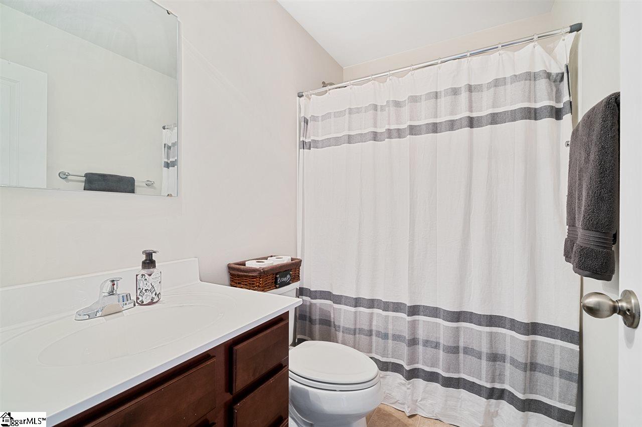 4 Tattershall Road Greenville, SC 29605 - Photo 12 of 27 Gallery Image 12