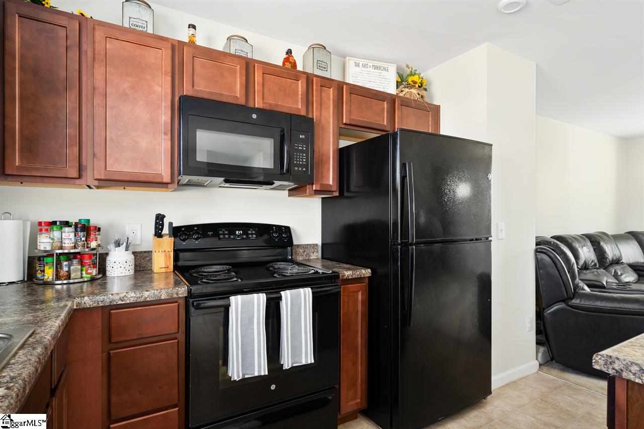 4 Tattershall Road Greenville, SC 29605 - Photo 6 of 27 Gallery Image 6