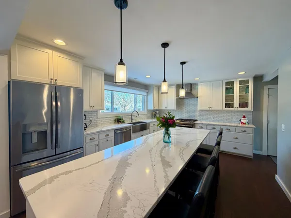 $449,000 | 301 Dale Street Southwest, Hutchinson, MN 55350