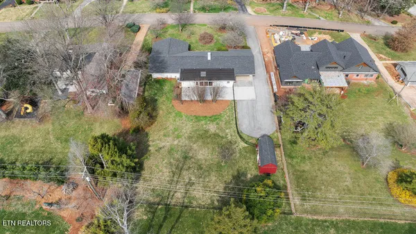 $899,000 | 7104 Cresthill Drive, Knoxville, TN 37919