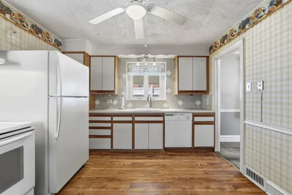 $324,900 | 308 Eldon Avenue, Drexel Hill, PA 19026