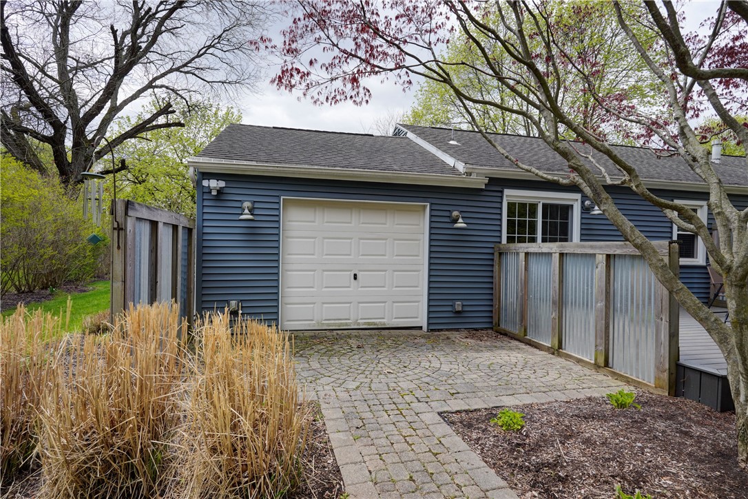 5662 Palmyra Road Pittsford, NY 14534 - Photo 28 of 44 Rear full size garage door