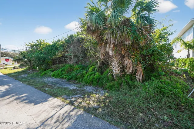 $389,000 | 61 Beverly Hills Avenue, Ponce Inlet, FL 32127