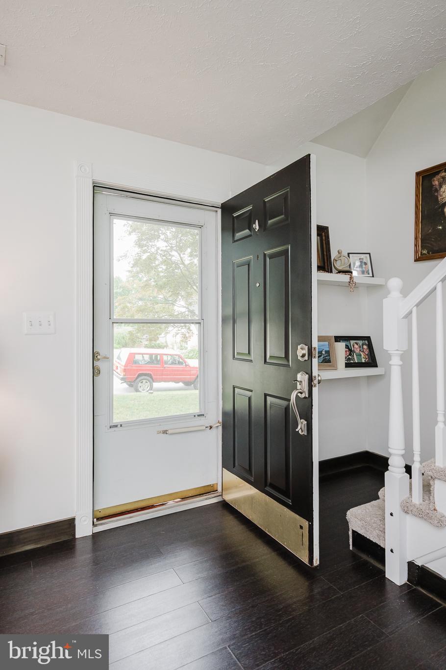 416 Enfield Road Joppa, MD 21085 - Photo 3 of 43 Living Room Entry