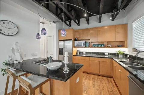 $660,000 | 2303 Whitney Street, Unit A, Houston, TX 77006