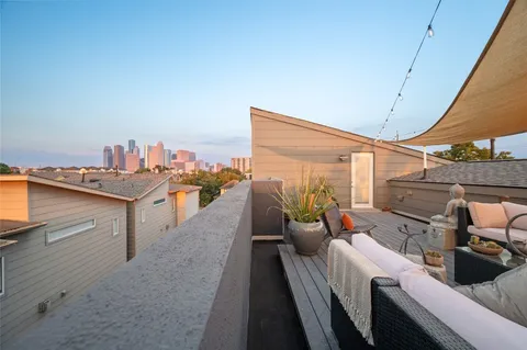 $660,000 | 2303 Whitney Street, Unit A, Houston, TX 77006