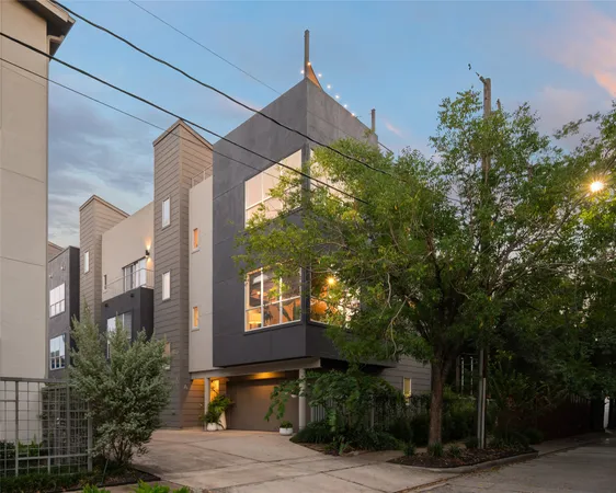 a house view with a outdoor space