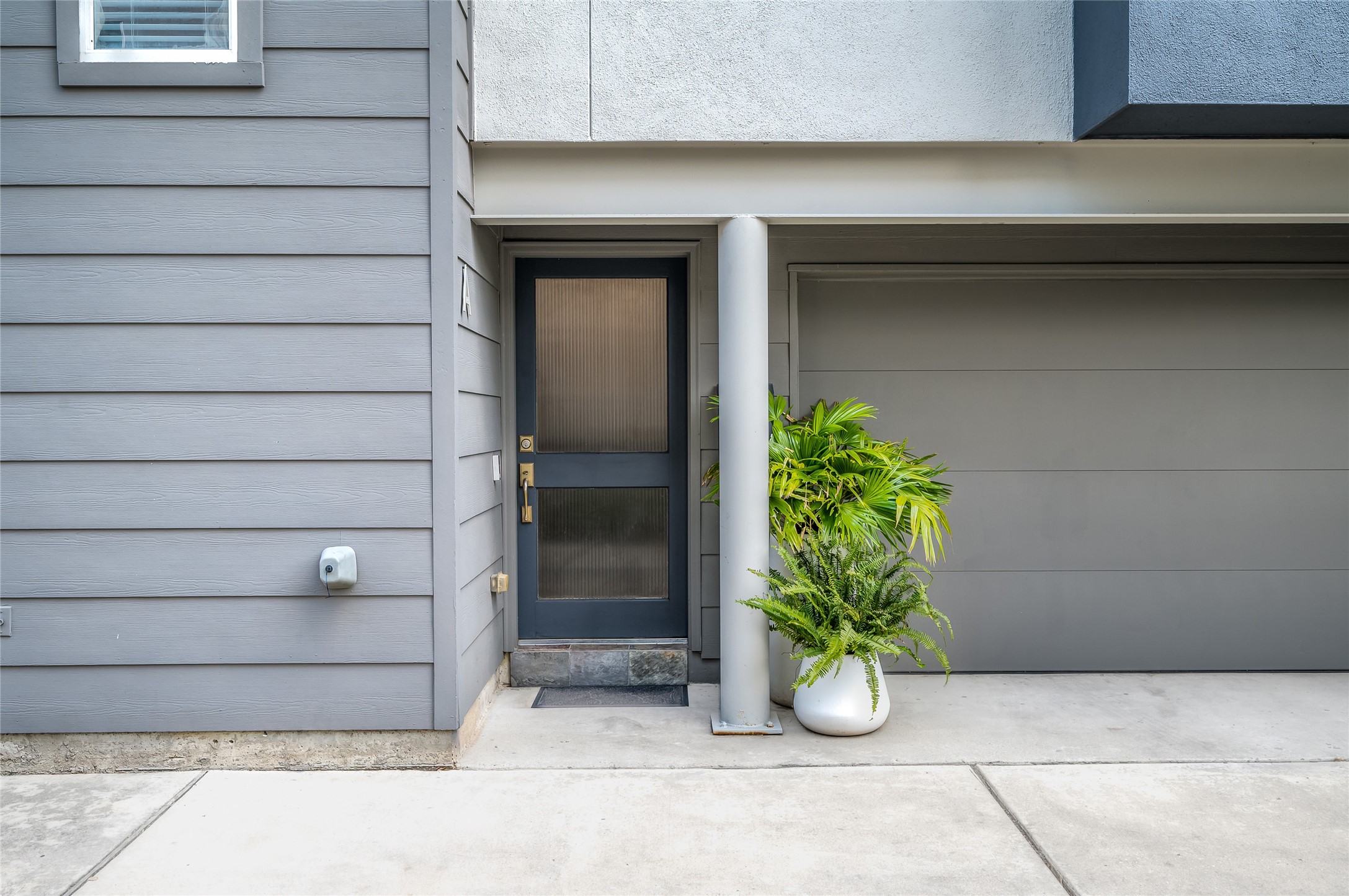 2303 Whitney Street, Unit A Houston, TX 77006 - Photo 4 of 34