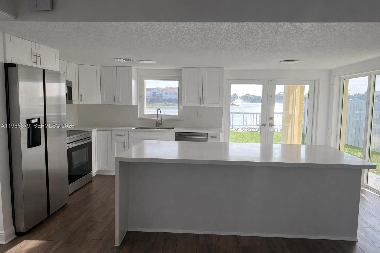 4767 Southwest 154th Avenue Miami, FL 33185 - Photo 5 of 24