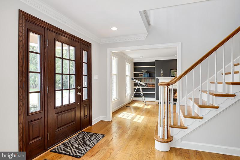 20177 Colchester Road Purcellville, VA 20132 - Photo 2 of 30 Interior (General)