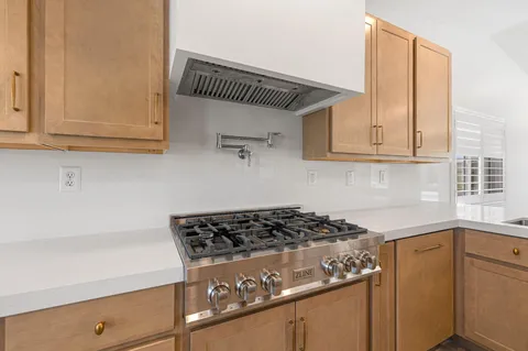 $799,000 | 76 Sutton Place South, Palm Desert, CA 92211