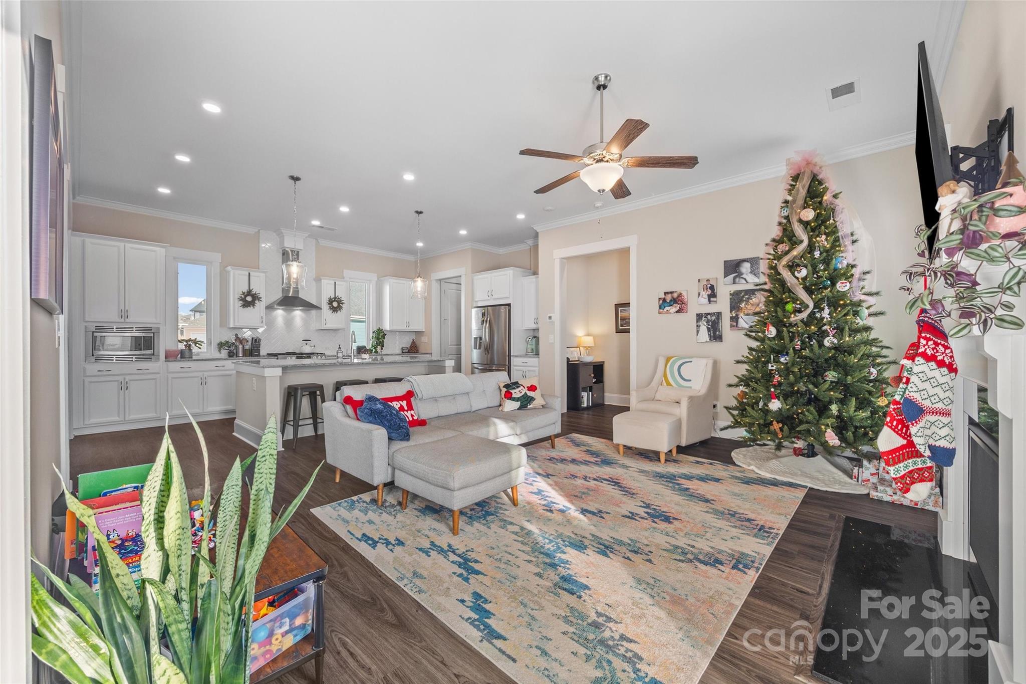 280 Auburn View Road Rock Hill, SC 29730 - Photo 6 of 48 a living room with furniture and a flat screen tv