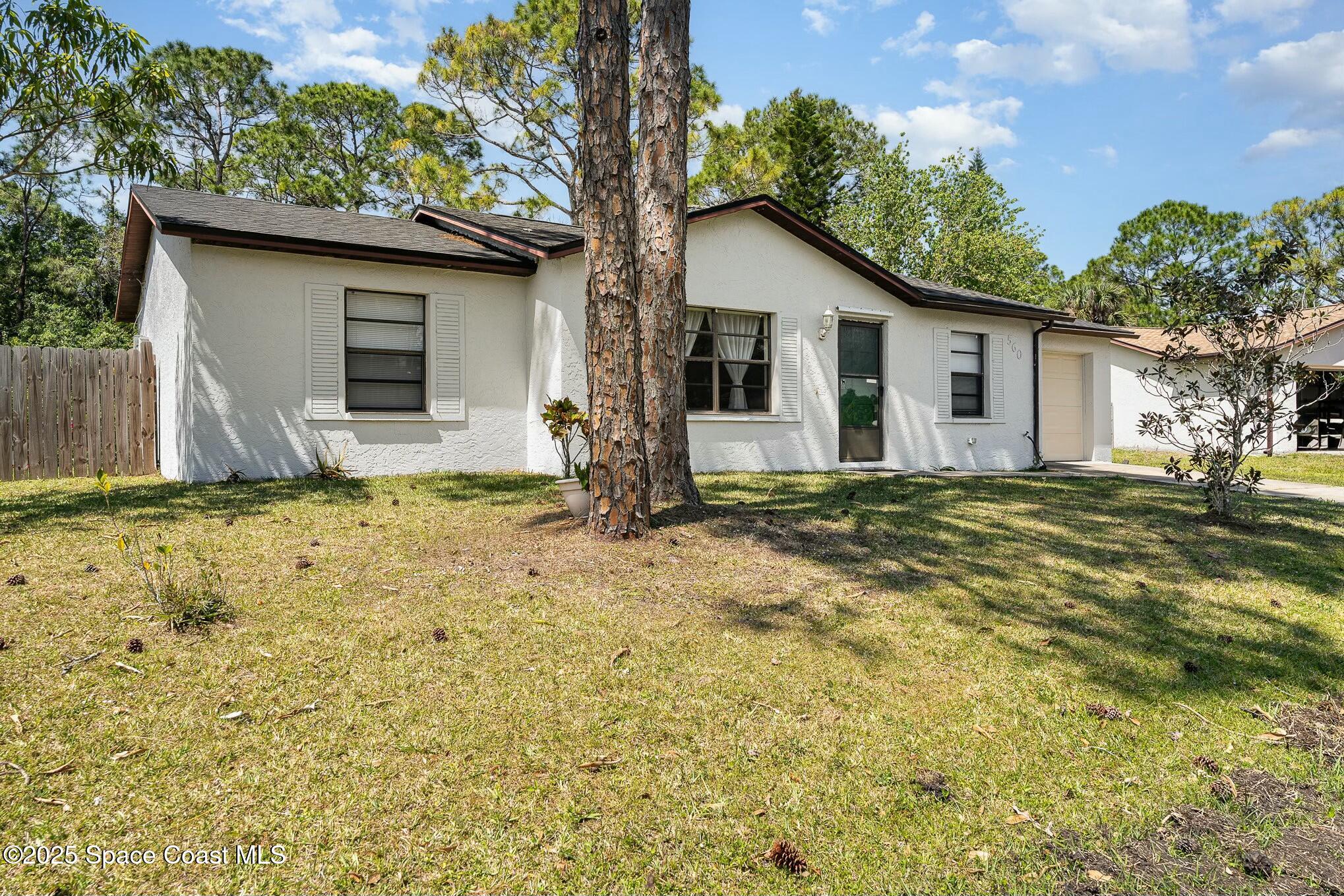 560 Wicker Road Southwest Palm Bay, FL 32908 - Photo 3 of 28 tempImagec2tGCB