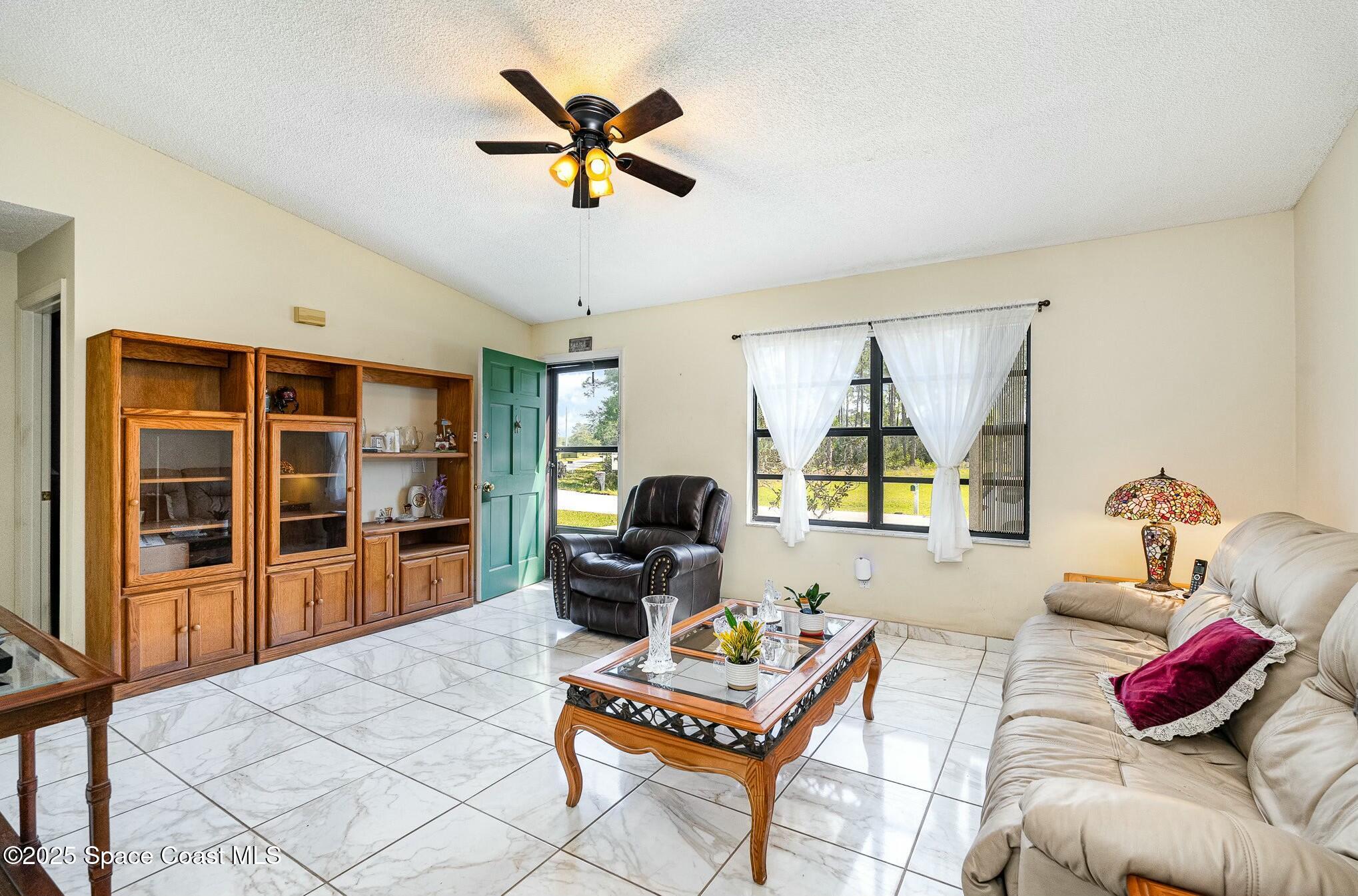 560 Wicker Road Southwest Palm Bay, FL 32908 - Photo 7 of 28 tempImagelXC7zR