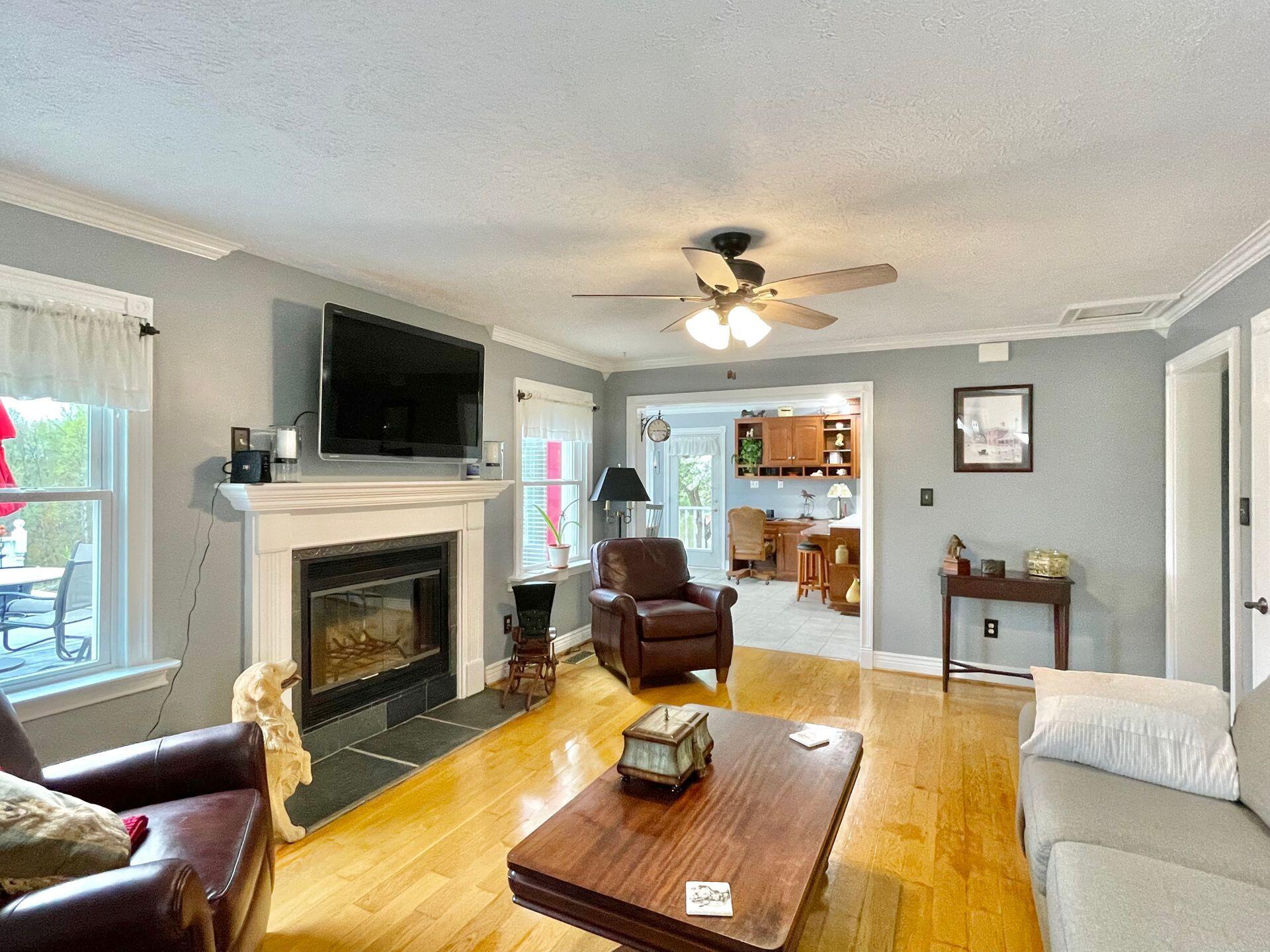 5064 Doe Run Road Rocky Mount, VA 24151 - Photo 40 of 143 Family Room