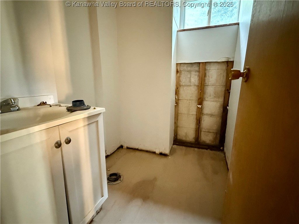 216 Loma Road Charleston, WV 25314 - Photo 22 of 25 Gallery Image 22