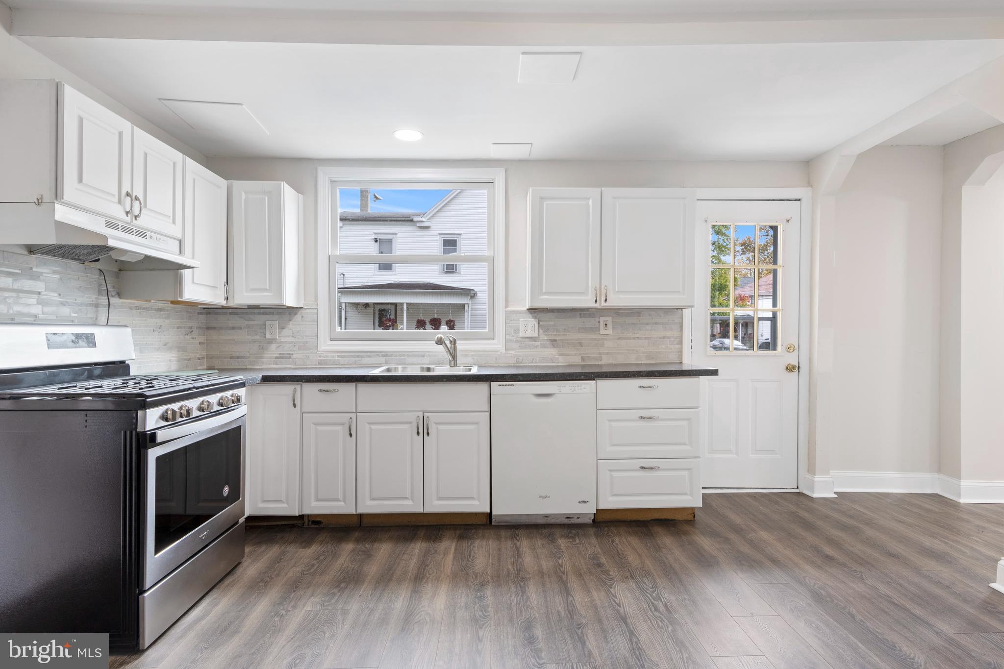 35 Webster Street Riverside, NJ 08075 - Photo 12 of 31