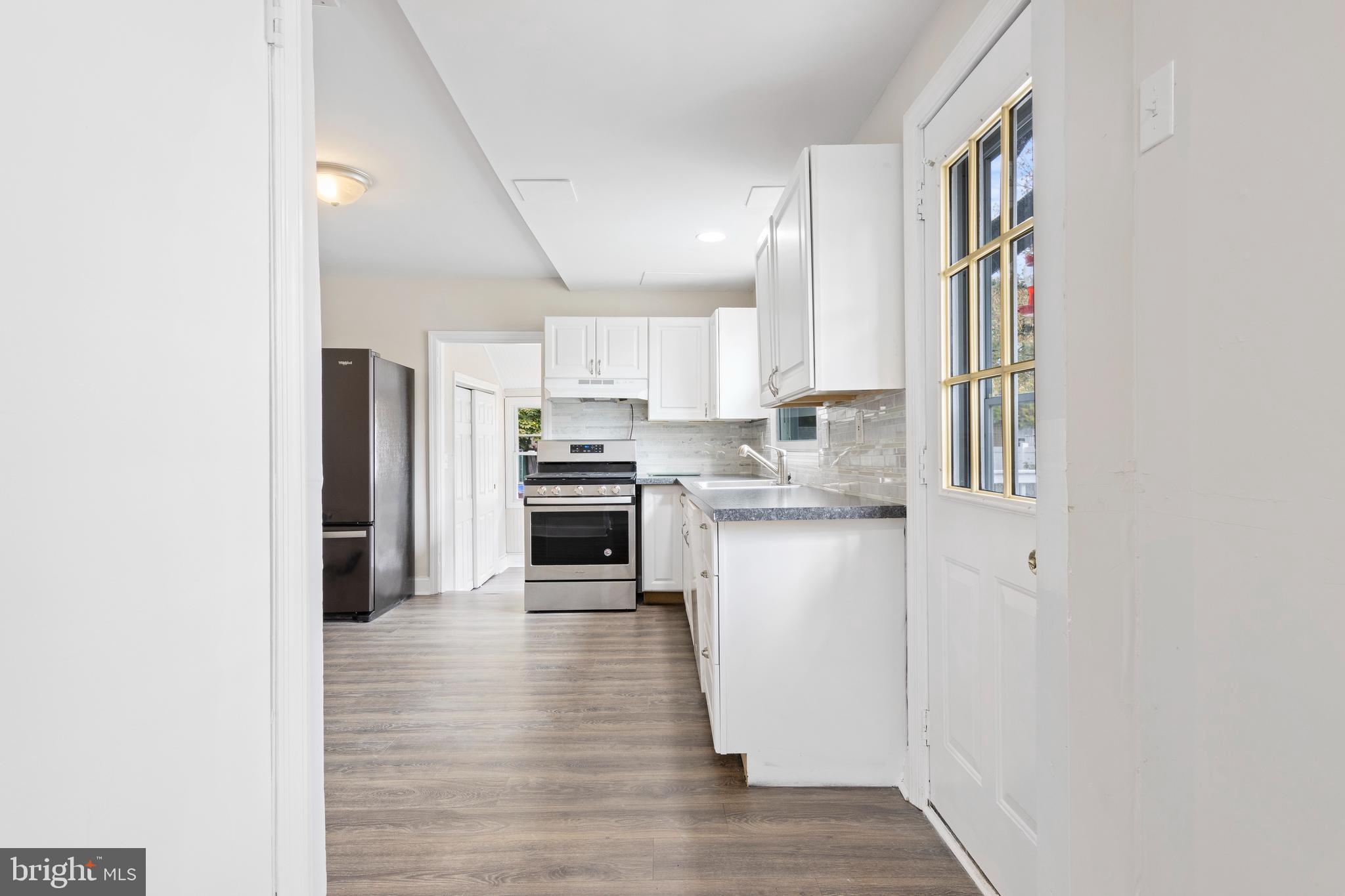 35 Webster Street Riverside, NJ 08075 - Photo 9 of 31