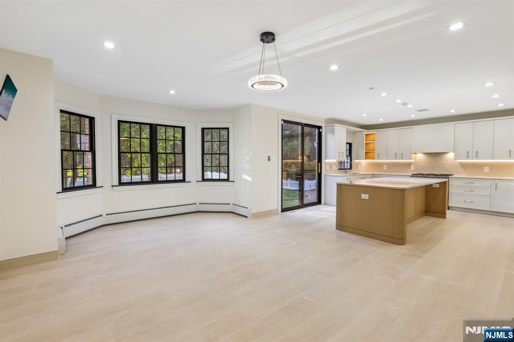 1050 Ramapo Valley Road Mahwah, NJ 07430 - Photo 15 of 50