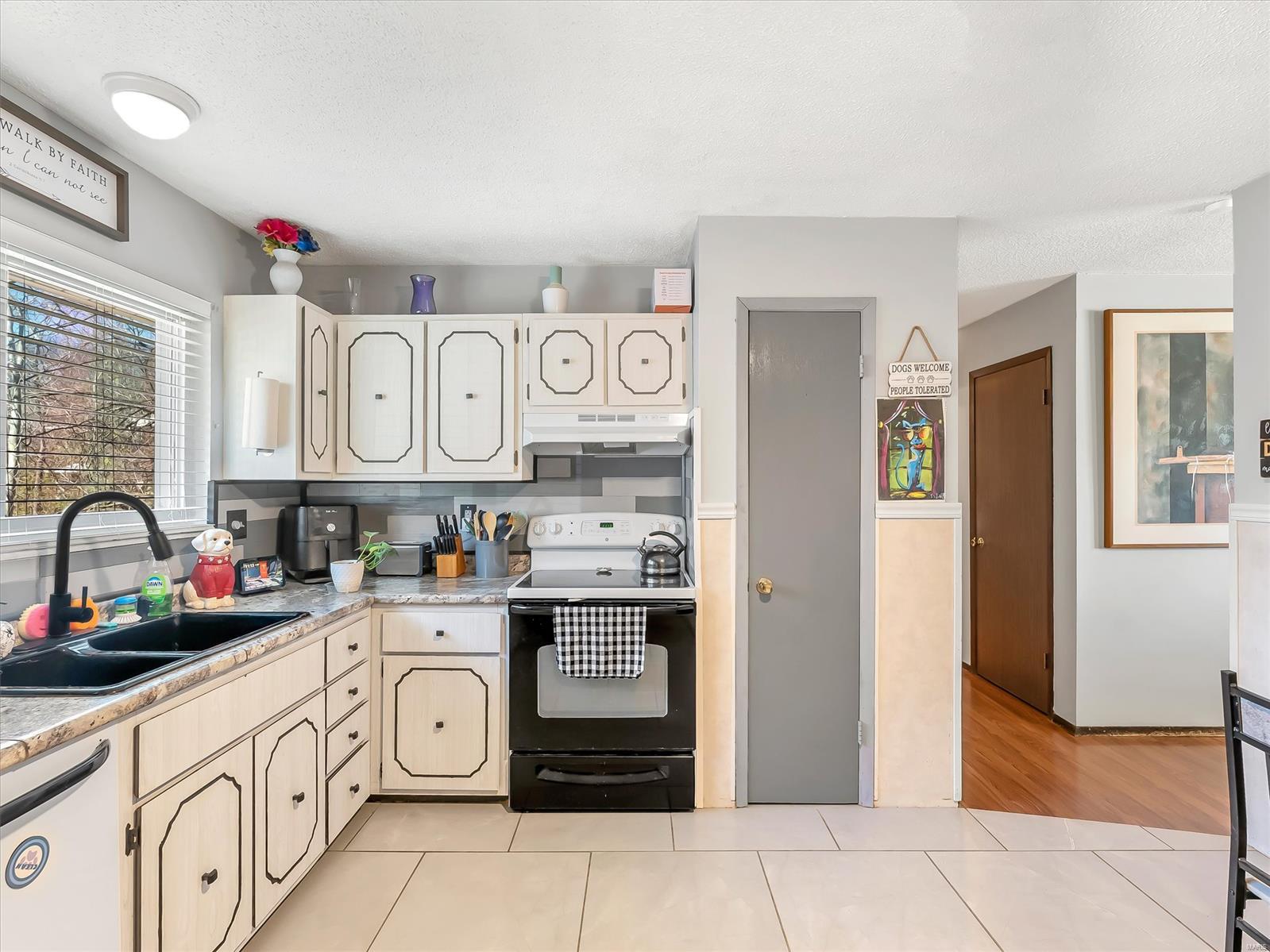 5424 Winthrop Drive High Ridge, MO 63049 - Photo 11 of 22