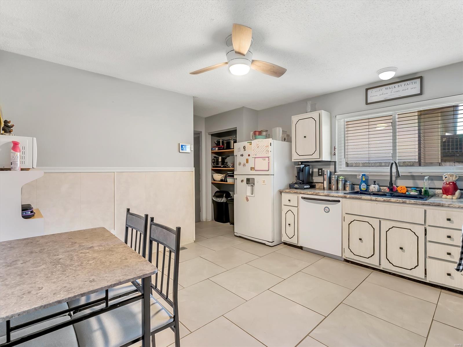 5424 Winthrop Drive High Ridge, MO 63049 - Photo 7 of 22