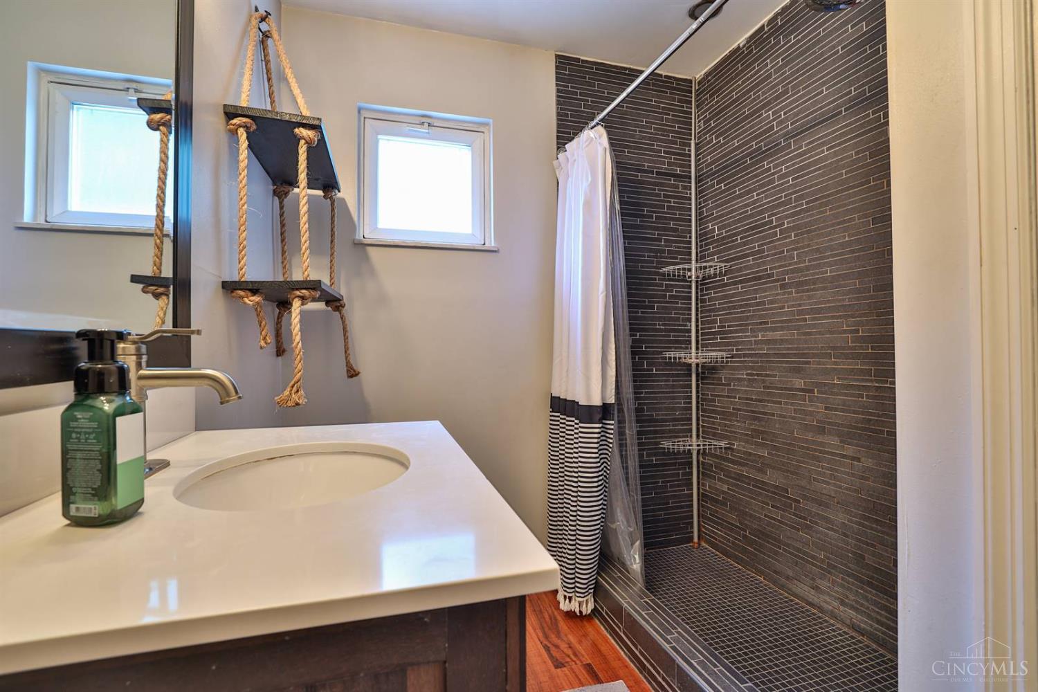 6123 Sheed Road Cincinnati, OH 45247 - Photo 24 of 46 Gallery Image 24