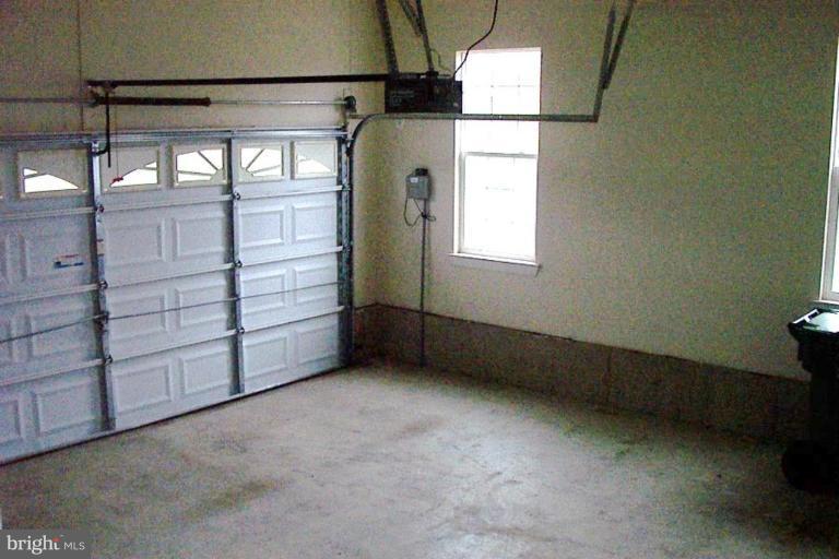 20056 Inverness Square Ashburn, VA 20147 - Photo 11 of 14 Garage 1