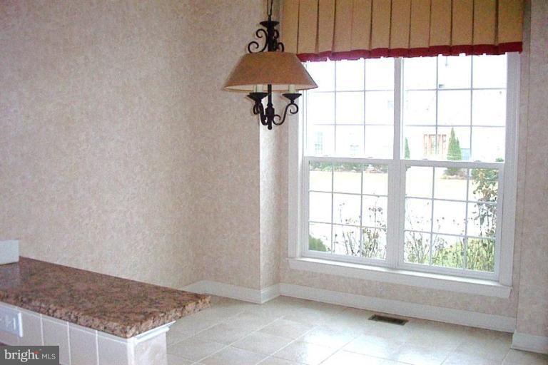 20056 Inverness Square Ashburn, VA 20147 - Photo 3 of 14 Breakfast Area