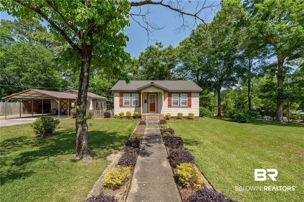 $150,000 | 202 Forest Street, Chickasaw, AL 36611