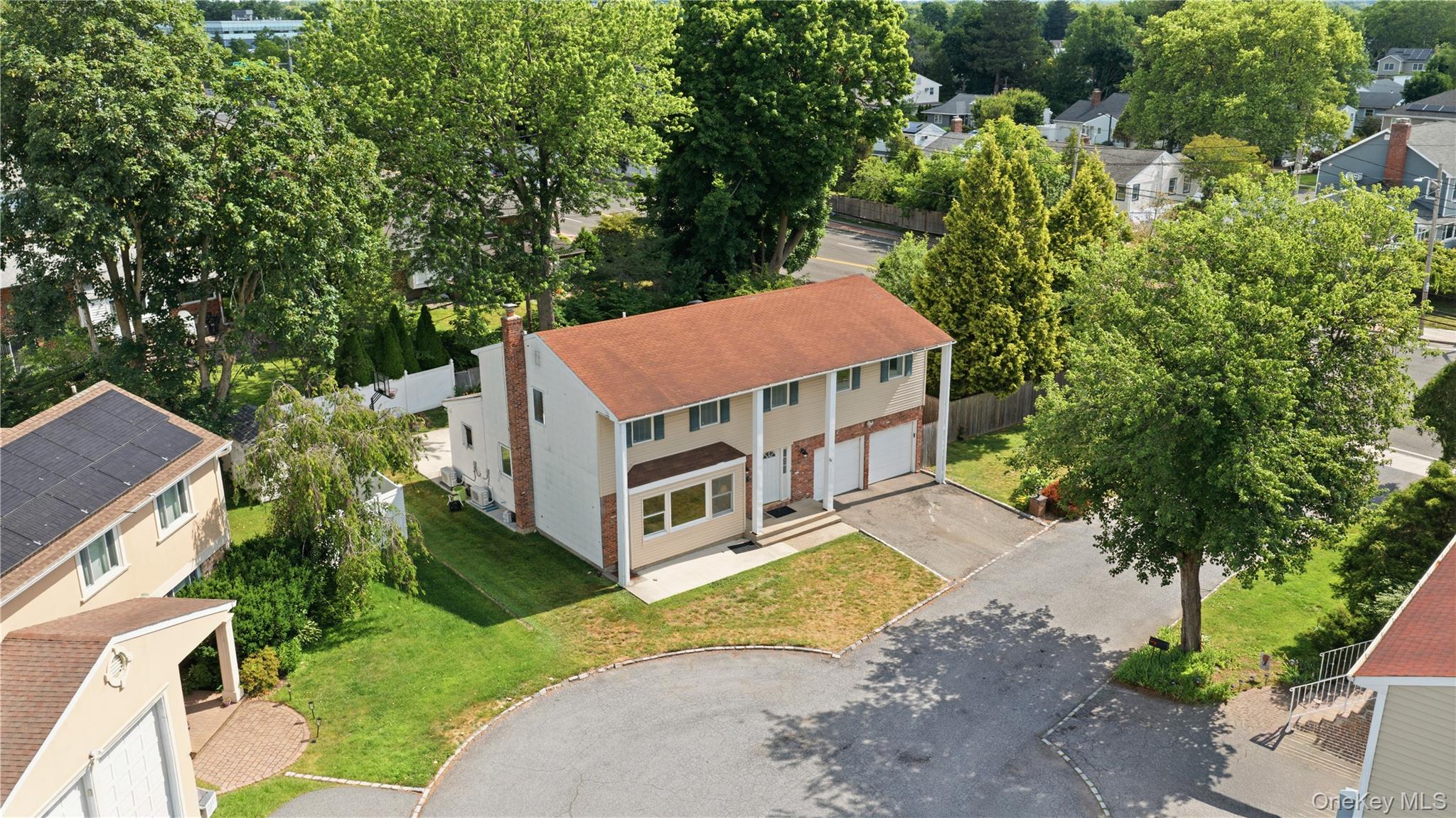 308 South Oyster Bay Road, Unit A Syosset, NY 11791 - Photo 32 of 37