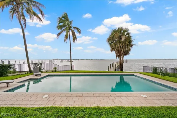 $6,800,000 | 14994 Bonaire Circle, Fort Myers, FL 33908