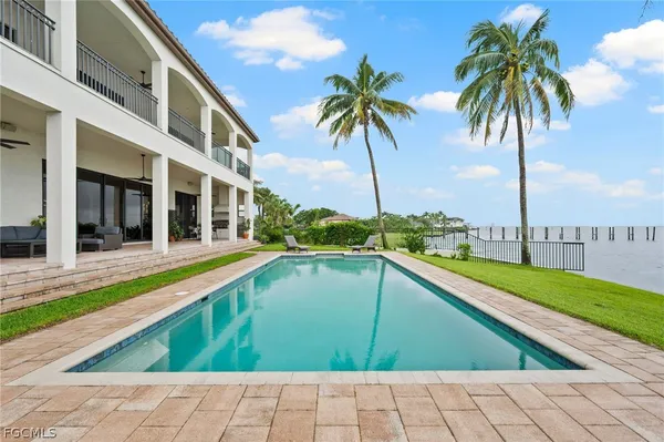 $6,800,000 | 14994 Bonaire Circle, Fort Myers, FL 33908