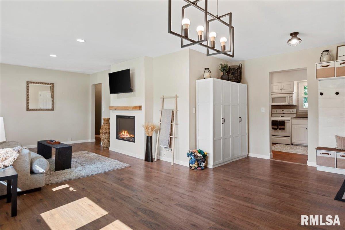 10 Verna Drive Springfield, IL 62702 - Photo 8 of 29